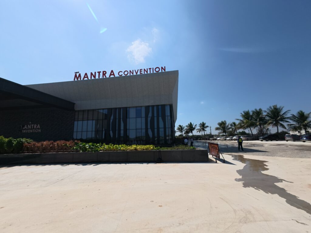 Outdoor Space   VIEW MORE