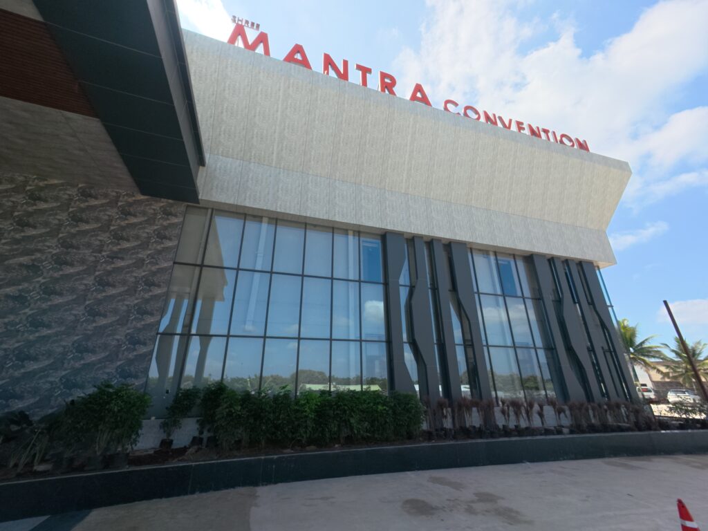 Outdoor Space   VIEW MORE