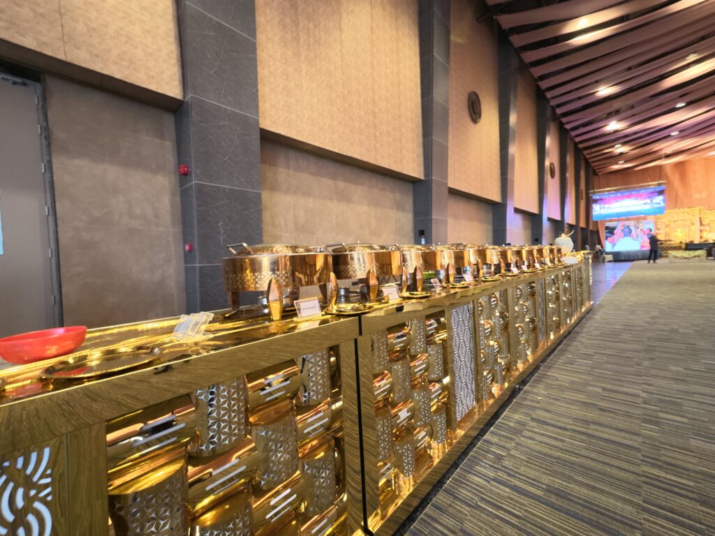 Our Dinning    VIEW MORE